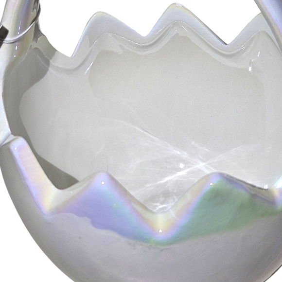 Bullseye's Playground Easter Cracked Egg Basket White Iridescent Ceramic - Picture 5 of 6
